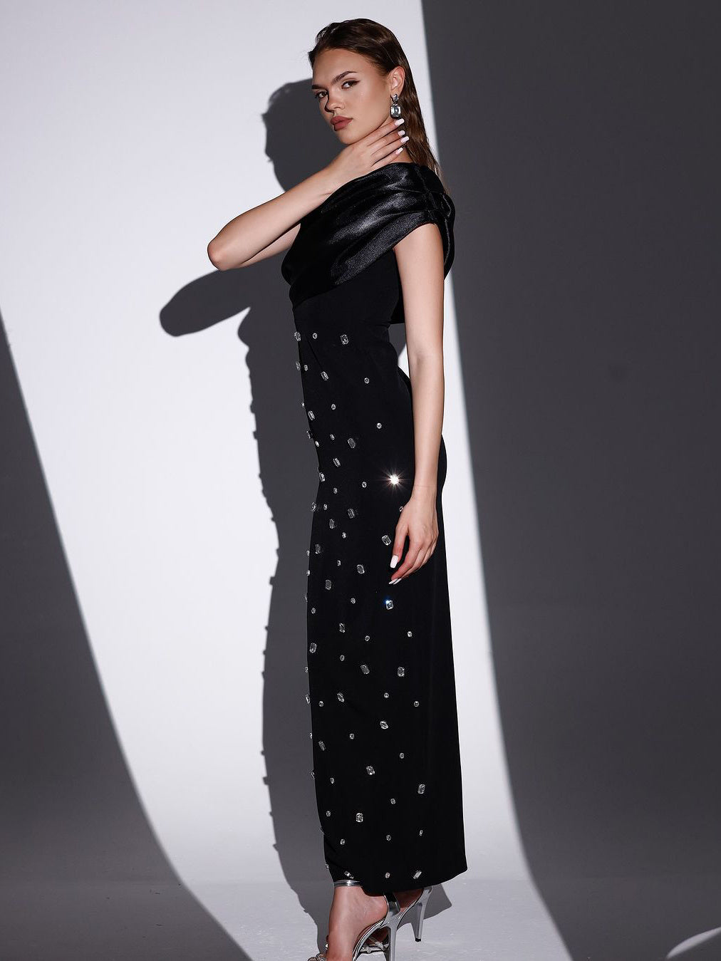 Off-shoulder Diamond Black Evening Dress - BabynBeauty
