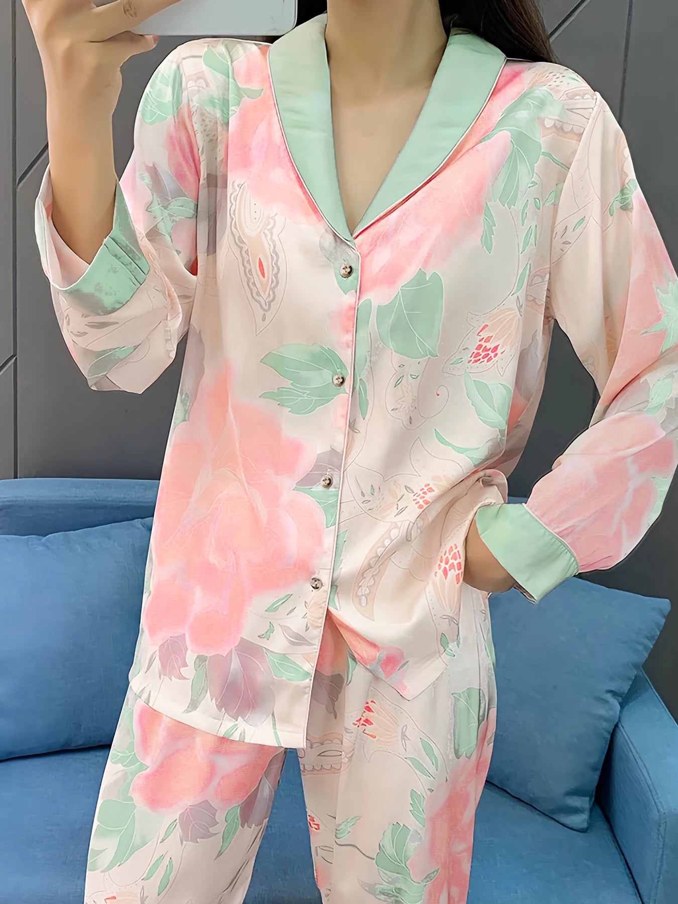 Women's Satin Simulated Silk Lotus High end Breathable Silk Slip Pajamas Women's Soft Simulated Silk Clothing Set