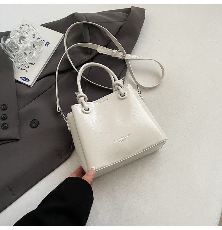 Women's Messenger Bag Fashion Portable One-shoulder Bucket Bag - BabynBeauty