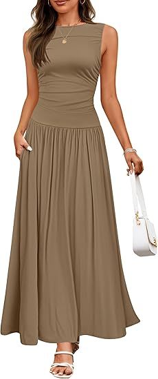 Women's Summer Sleeveless Maxi Dress Casual Round Neck Pleated Elegant Maxi Dress With Pockets