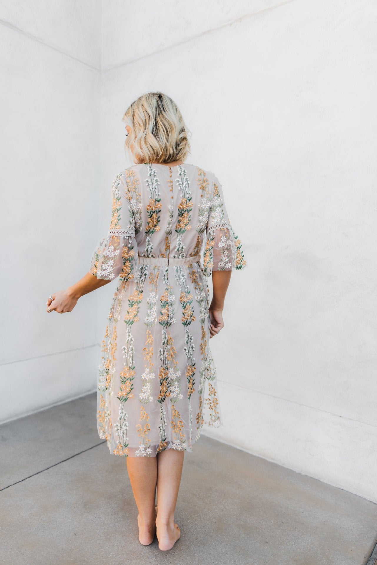 Embroidered Wisteria Flower Mesh High Waist Slim Mid-length Dress - BabynBeauty