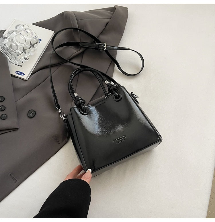 Women's Messenger Bag Fashion Portable One-shoulder Bucket Bag - BabynBeauty